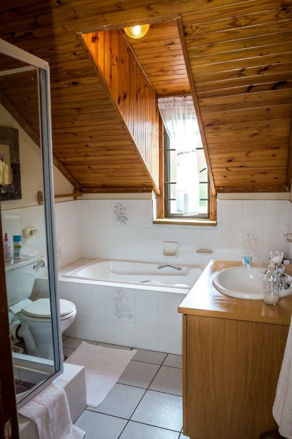 Jenny'S Guest House Grahamstown Exteriér fotografie